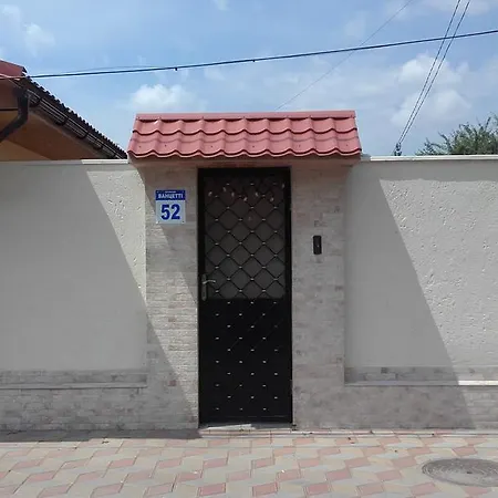 Cozy House On Vanceti Street *
